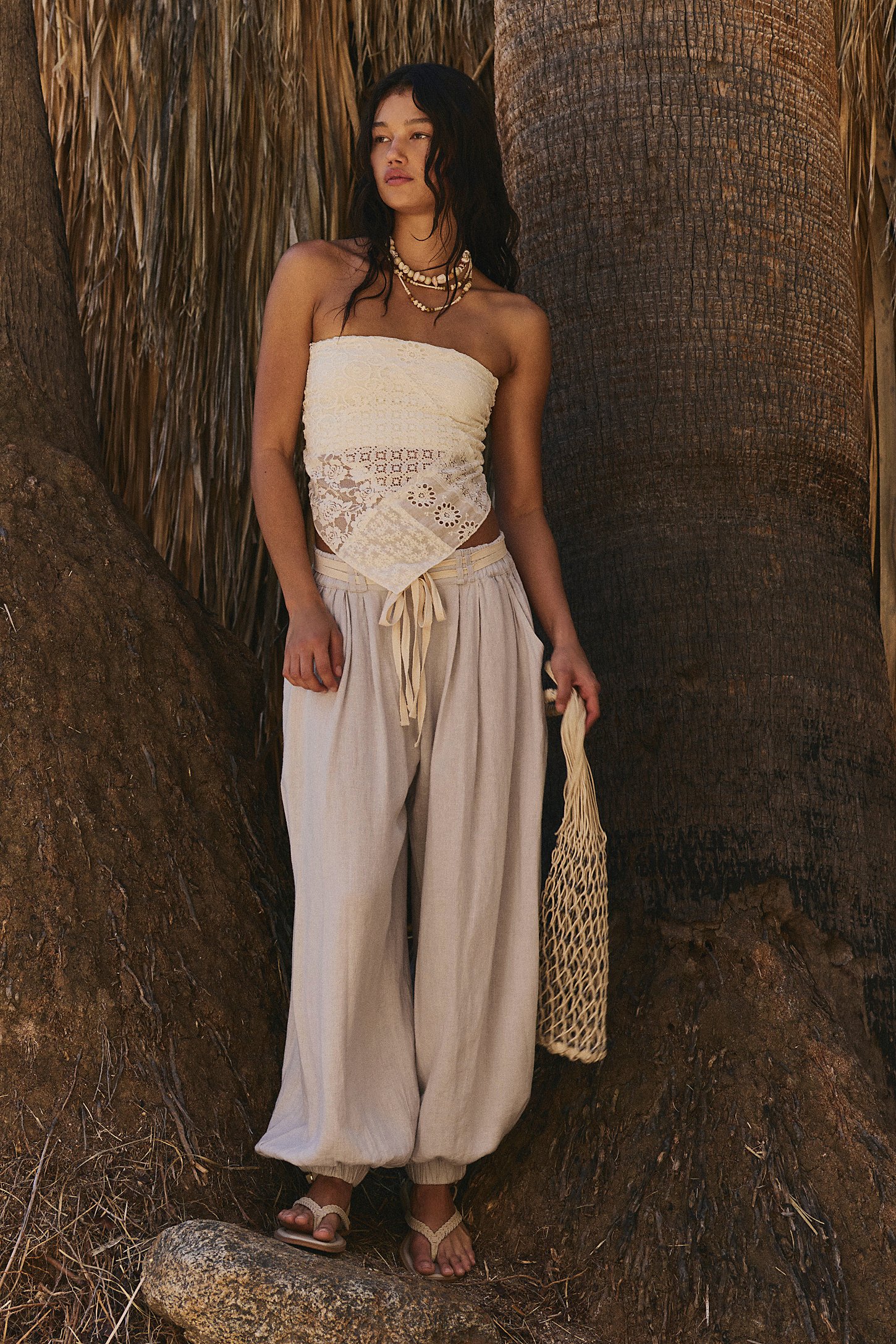 Cover Image for How to Style Balloon Trousers: 5 Effortless Ways for Every Occasion