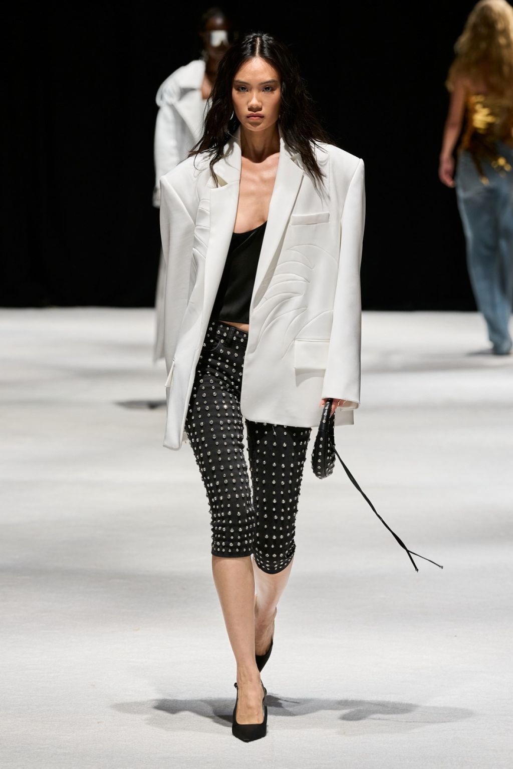 How to style capri pants